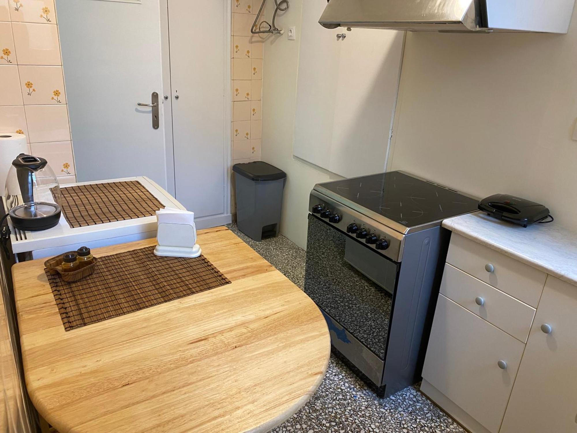 Spacious 2 Bedroom Apartment Downtown Athens - Explore Center By Foot Ngoại thất bức ảnh